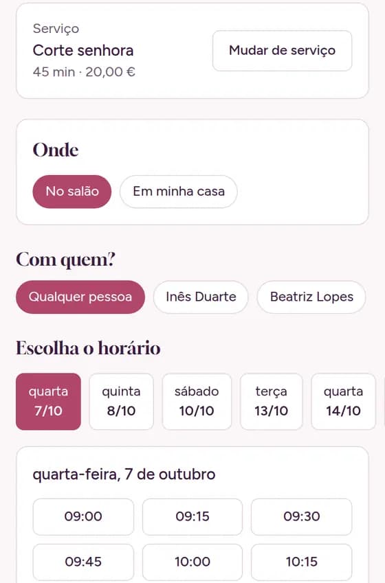 Página de marcações de um negócio de demonstração, com o serviço, a pessoa e os horários livres.